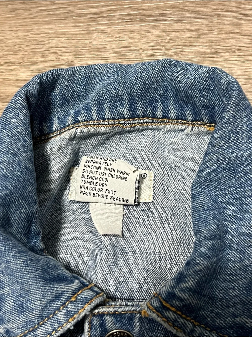 Vintage Jordache Kids Medium 5 Blue Jean Jacket Trucker Denim Button Up 80s
